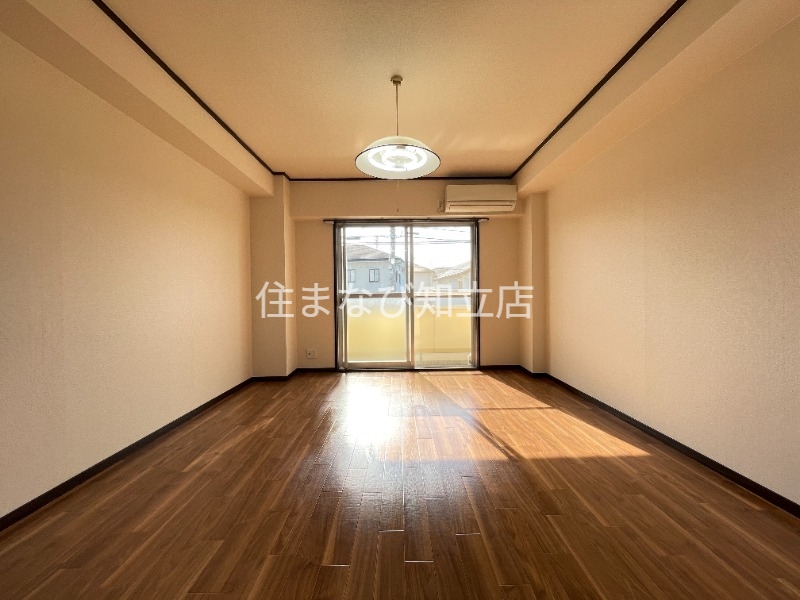 居室・リビング　別部屋写真