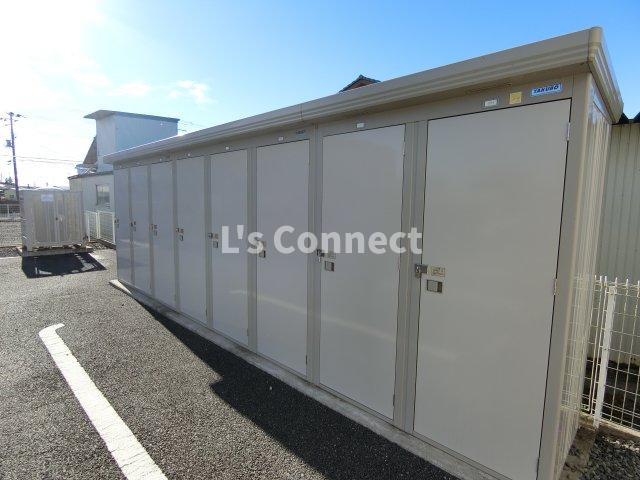 その他共有部分　外物置にはタイヤを収納できます。