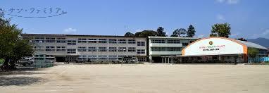 小学校　豊川市立三蔵子小学校（小学校）まで582m