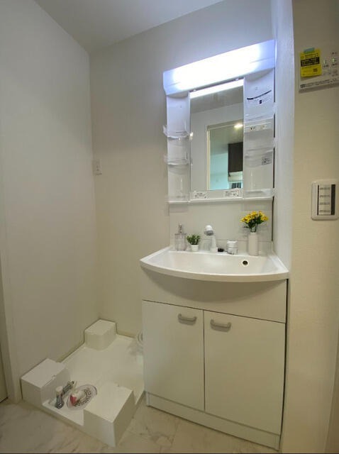 洗面設備　同仕様