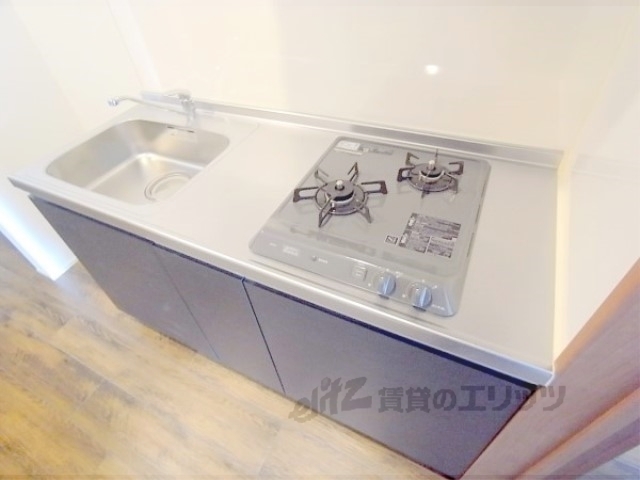 キッチン　お洒落な色のキッチンです。