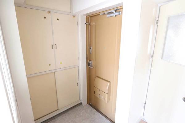 玄関　ビレッジハウスの同一物件・同一タイプの間取りの写真です