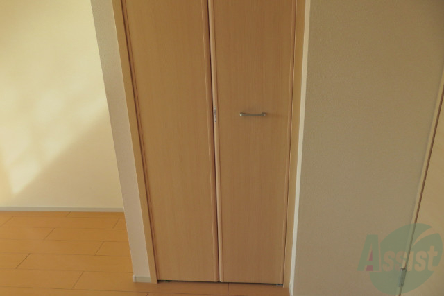 収納　リビングに収納がついておりました。