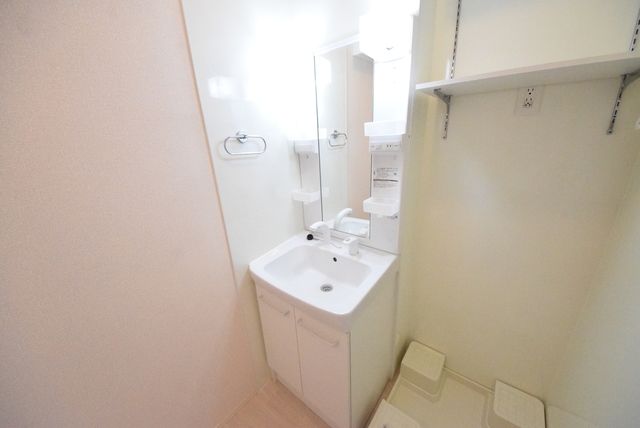 洗面設備　★朝の身支度に嬉しい独立洗面台★