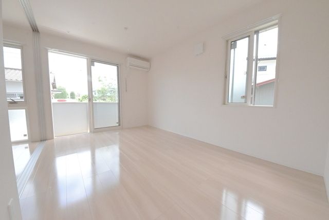 居室・リビング　★明るいリビング★