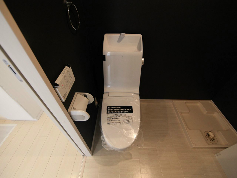 トイレ　温水洗浄暖房便座付トイレ