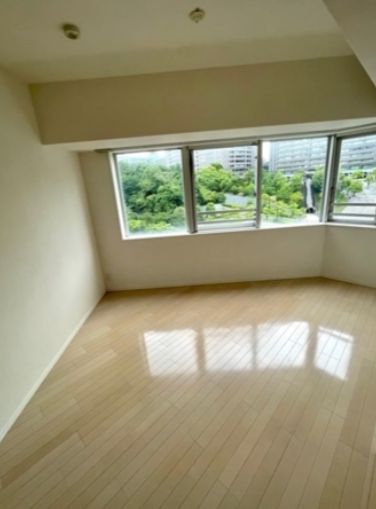 居室・リビング　別号室参考写真