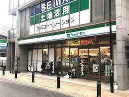 コンビニ　ファミリーマート岡崎駅前（コンビニ）まで432m