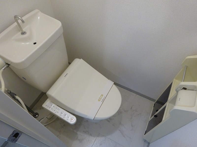 トイレ　※同物件他部屋写真です※