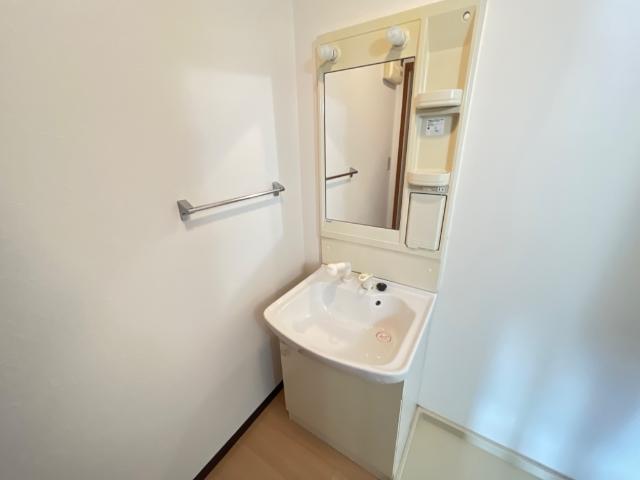 洗面設備　洗髪洗面化粧台