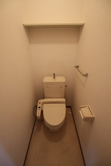 トイレ　同物件別号室