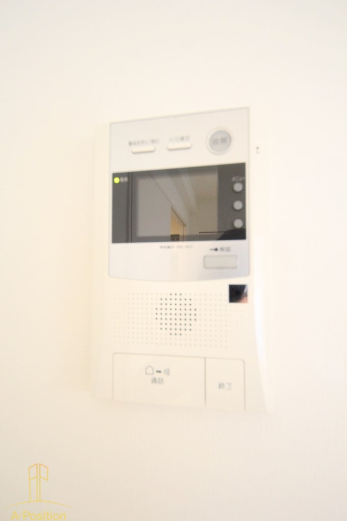 セキュリティ　AMORE HOMMACHI WEST