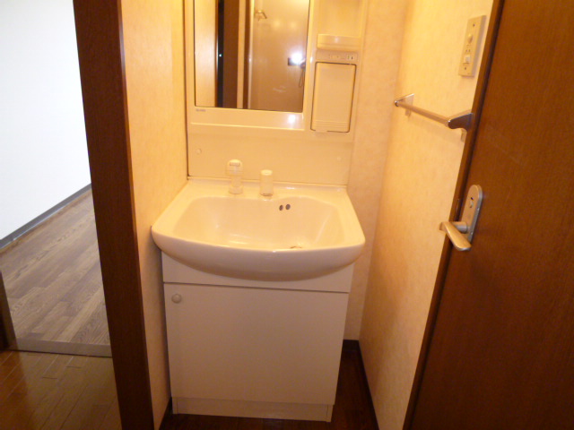 洗面設備　洗髪洗面化粧台