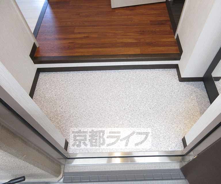 玄関　段差が少ない設計です
