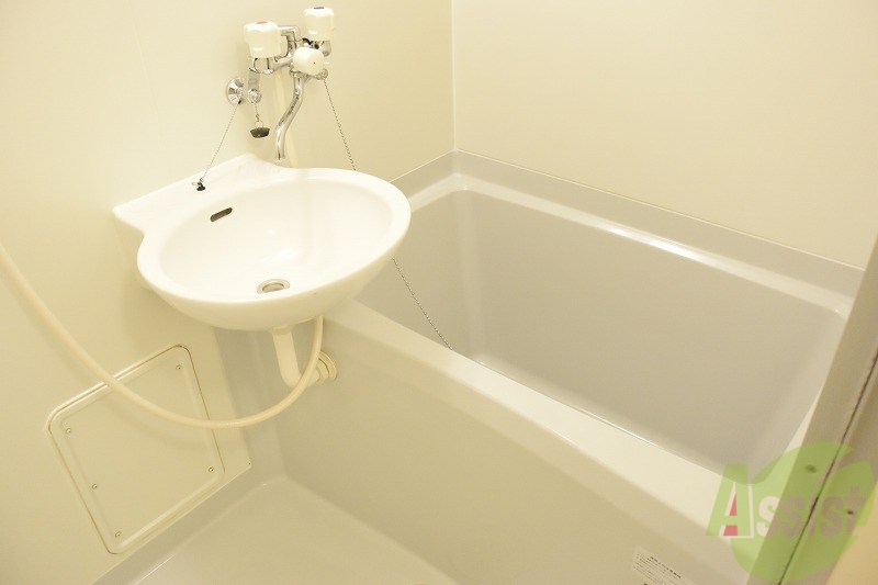 バス・シャワールーム　一日の疲れを癒せます