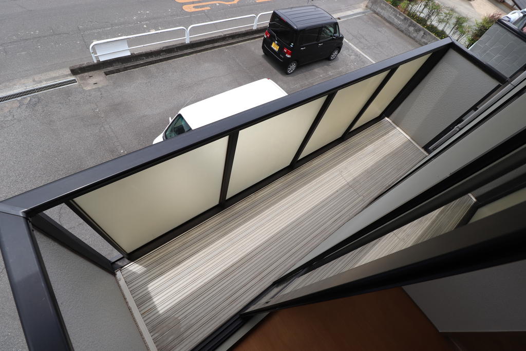 バルコニー　バルコニー日当たり良好です♪