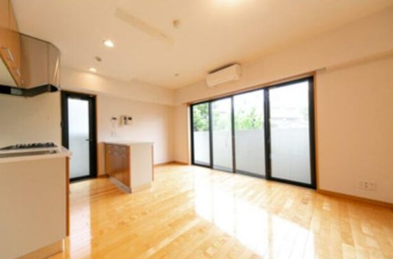 居室・リビング　別号室参考写真