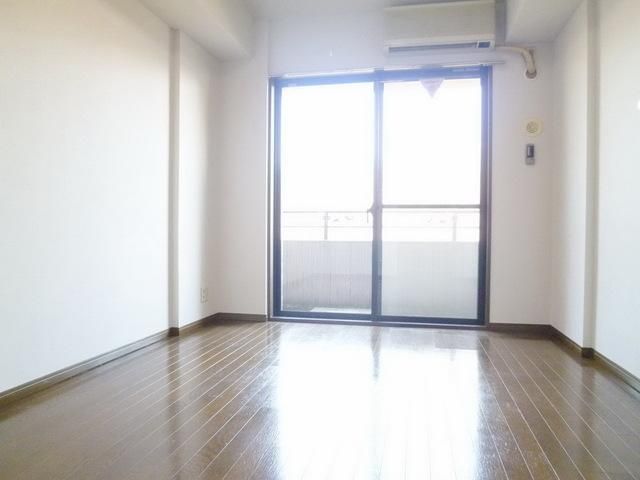 その他部屋・スペース　★エアコン完備・床フローリング★