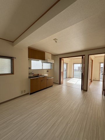 居室・リビング　ゆったり過ごせる居間です