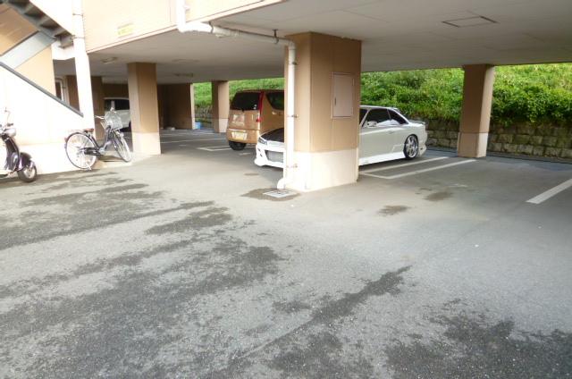 駐車場　駐車スペースもあります
