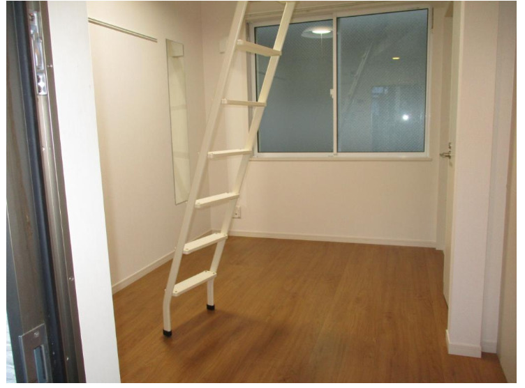 居室・リビング　☆敷金礼金ゼロ！初期費用家賃込みで15万☆