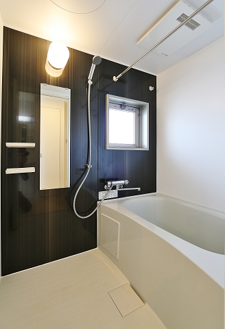 バス・シャワールーム　一日の疲れを癒して下さい