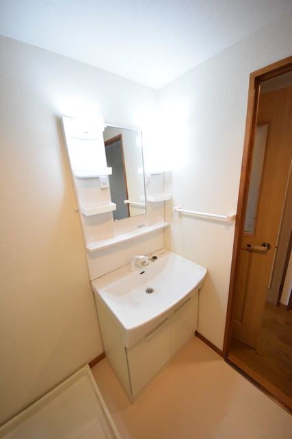 洗面設備　反転タイプになります