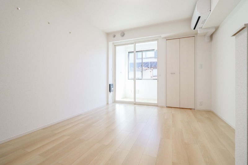 居室・リビング　図面と現状に相違がある場合には現状を優先