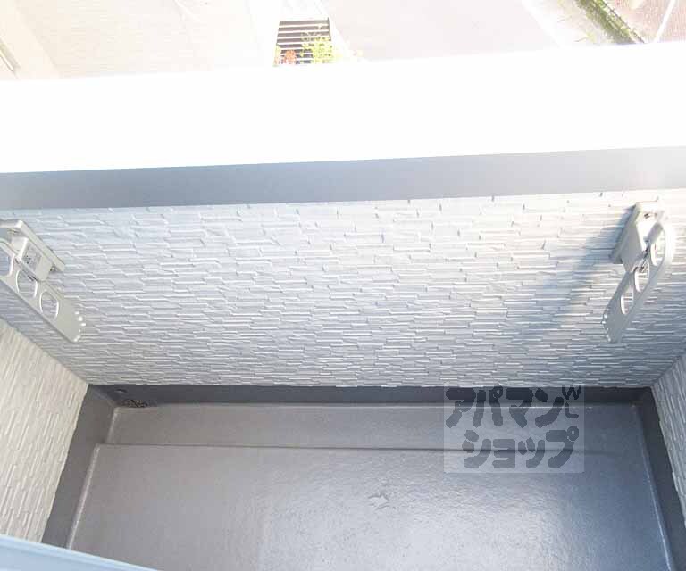 バルコニー　洗濯物を干す際に