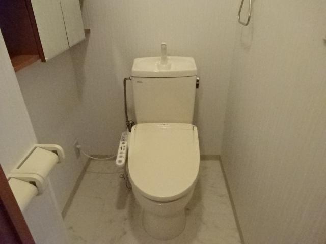 トイレ　シャワー付トイレ