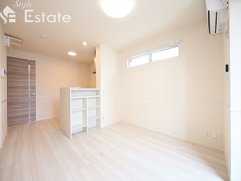 居室・リビング　内装