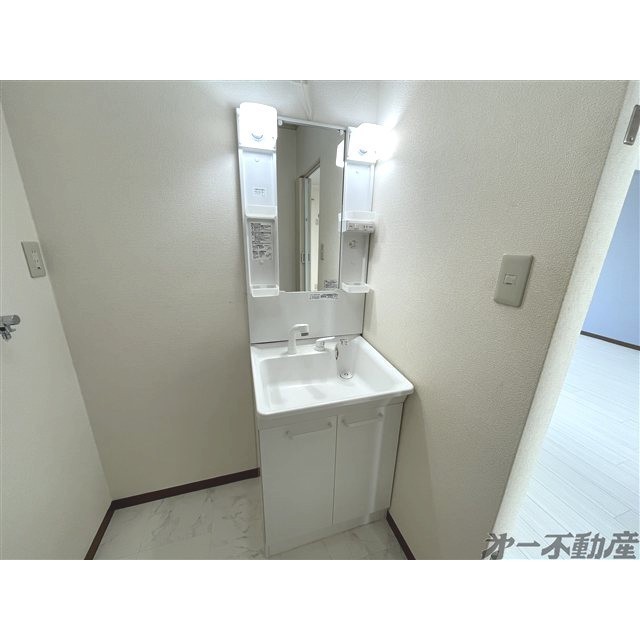 洗面設備　洗髪洗面化粧台