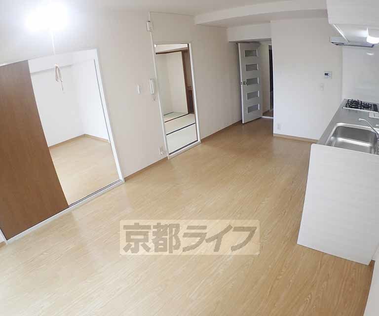 居室・リビング　開放感のあるお部屋です