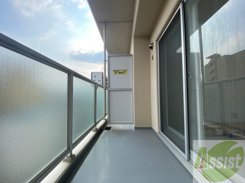 バルコニー　バルコニーです。洗濯物を干したり一息ついたりできますね！