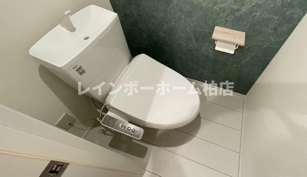 トイレ　同施工。参考写真。