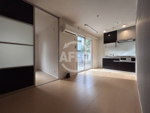 居室・リビング　アムール姫島　リビング