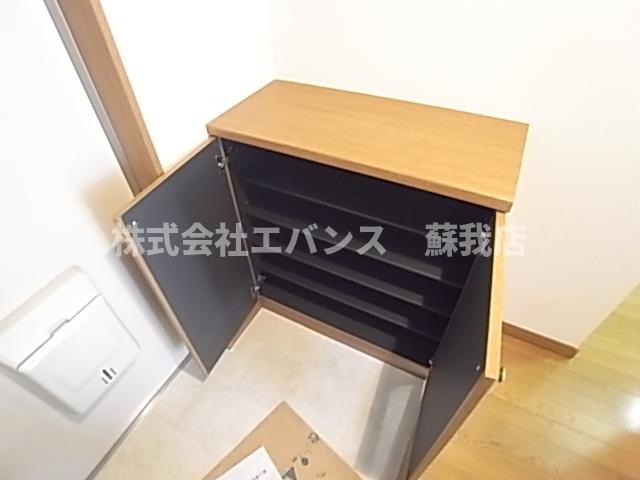 エントランス　シューズボックス