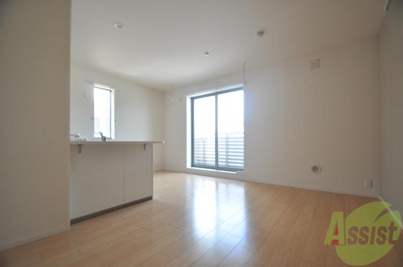 居室・リビング　明るいお部屋でゆったりとした生活を