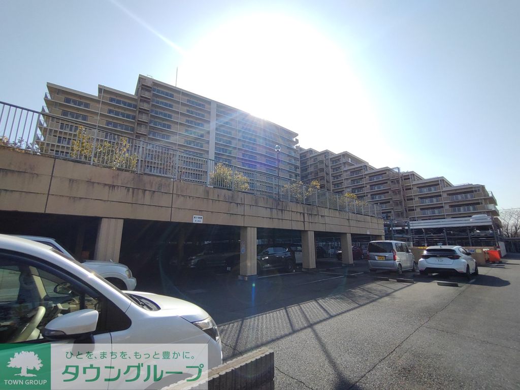 駐車場　駐車場