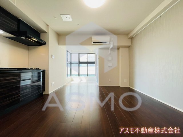 居室・リビング　同マンション別部屋参考写真