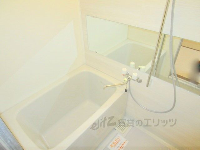 バス・シャワールーム　風呂