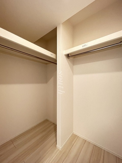 収納　ウォークインクローゼット