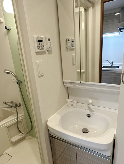 洗面設備　同仕様