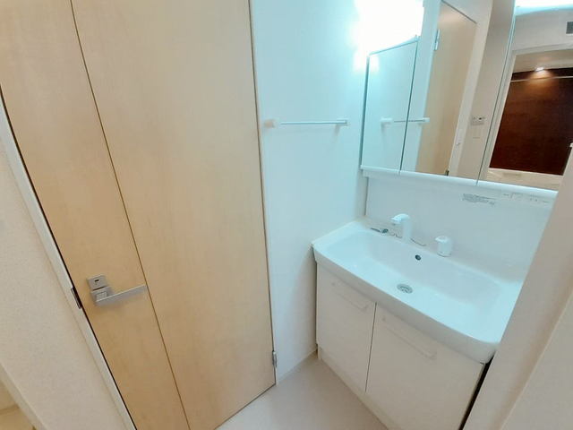 洗面設備　同施工会社、別物件のお写真です。参考にご覧ください。