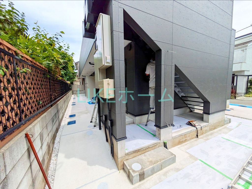 エントランス　庭