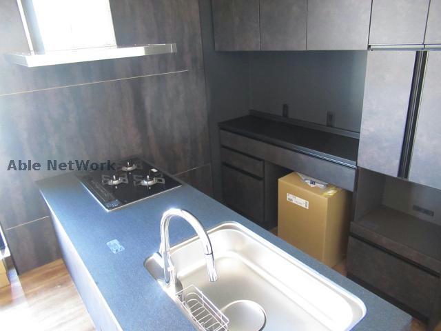 キッチン　※同物件、別部屋の写真です