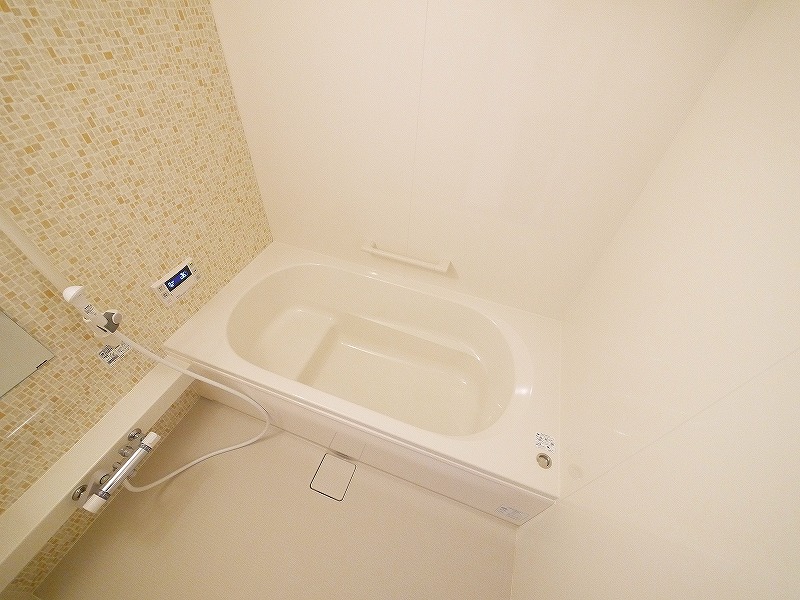 バス・シャワールーム　ゆったり過ごせるお風呂です