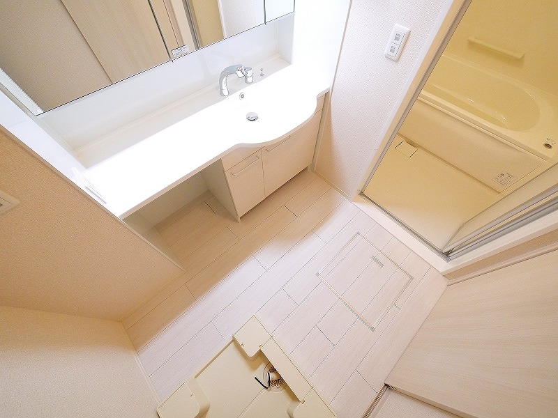 洗面設備　広い洗面スペース