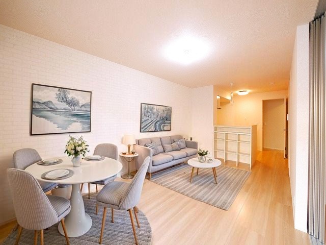 居室・リビング　CGで家具等を配置したもので家具等は含まれません