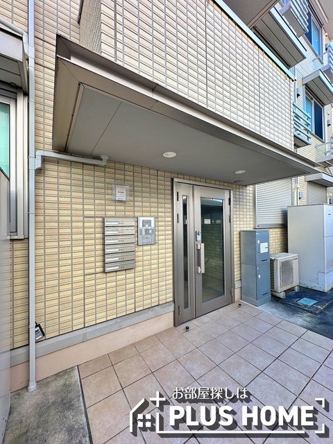 エントランス　オートロック・宅配ＢＯＸ完備